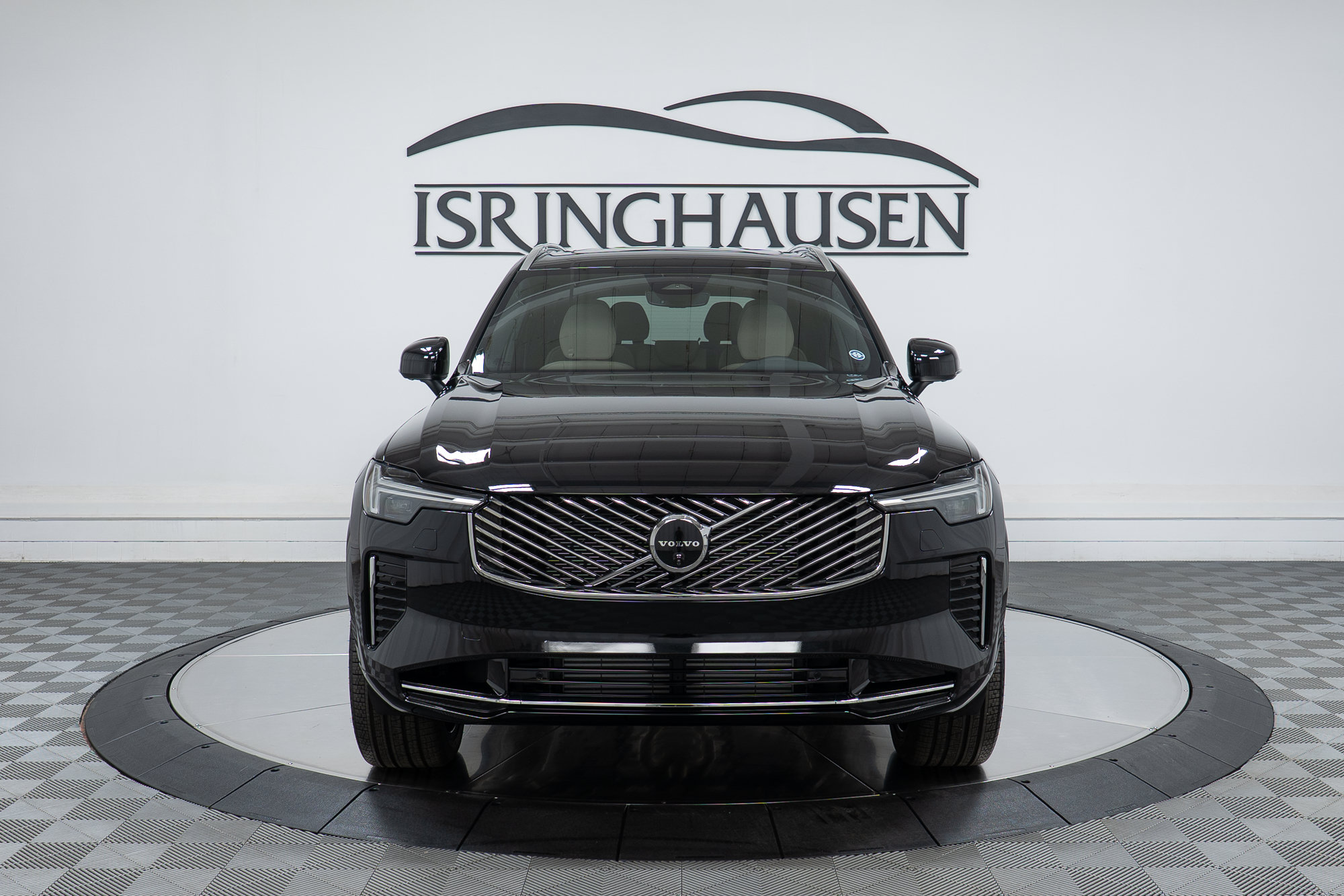 New 2026 Volvo XC90 T8 Plus w/ Protection Package AWD/4WD image 2