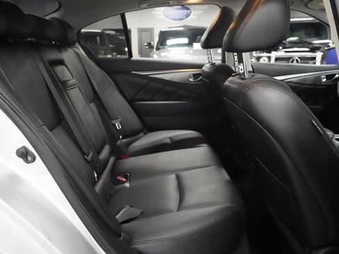 Used 2014 INFINITI Q50 Premium w/ Navigation Package RWD image 27