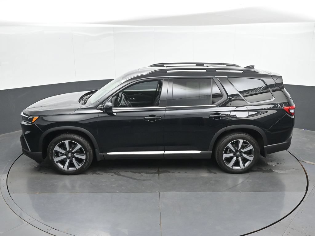 Used 2025 Honda Pilot Touring image 31
