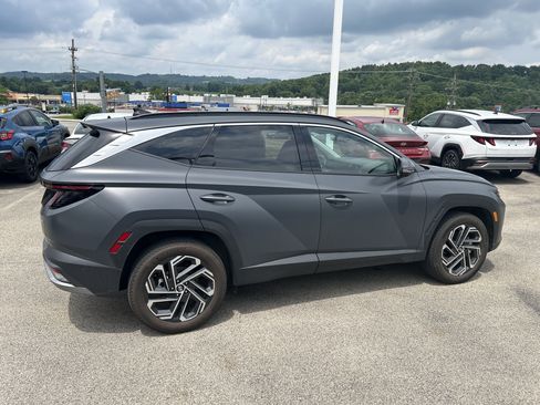 Used 2025 Hyundai Tucson Limited AWD/4WD image 3