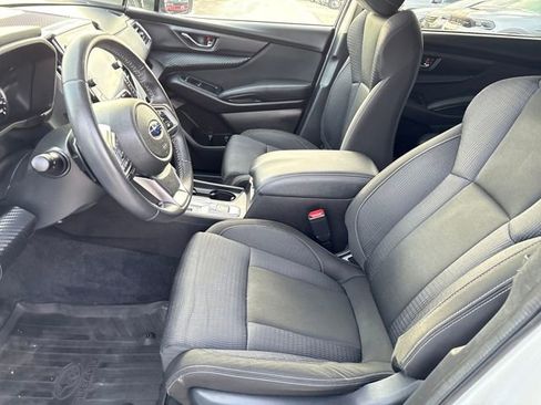 Used 2023 Subaru Ascent Premium w/ Convenience Package image 9