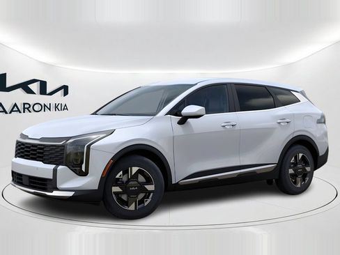 New 2026 Kia Sportage LX FWD image 3