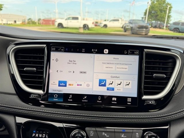 New 2027 Chrysler Pacifica Select FWD image 16