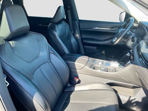 Used 2023 INFINITI QX60 Sensory w/ Vision Package FWD image 31