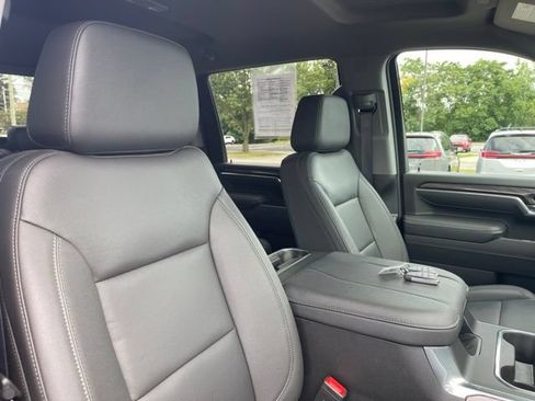 Used 2025 Chevrolet Silverado 2500 LTZ w/ LTZ Plus Package AWD/4WD image 37