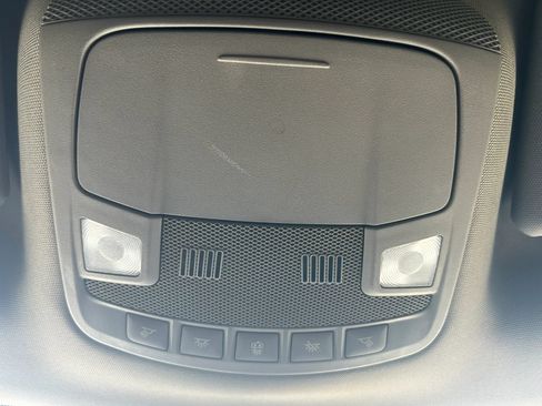 Used 2018 Ford F150 XLT AWD/4WD image 23