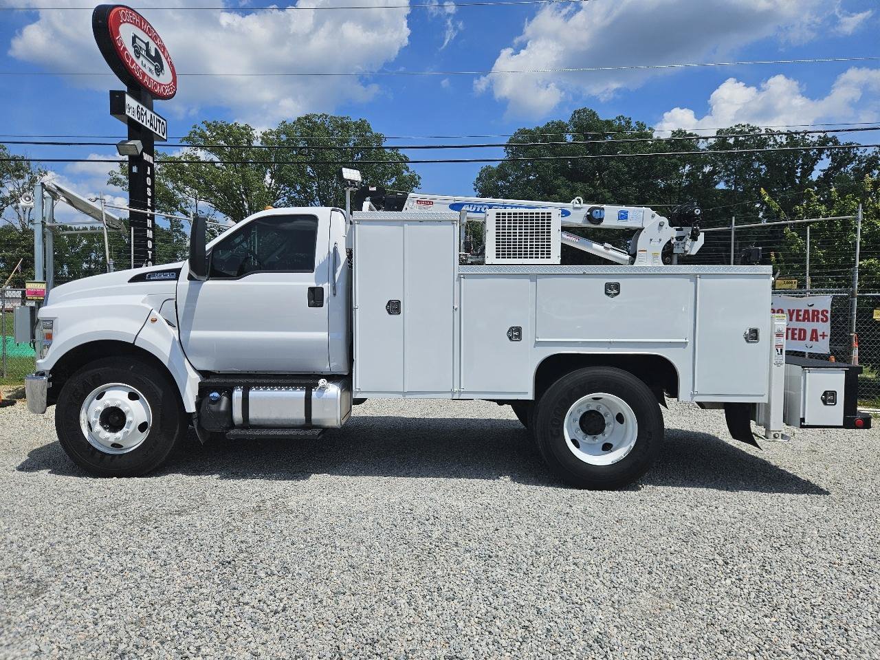 Used 2022 Ford F650 2WD Regular Cab Super Duty image 4