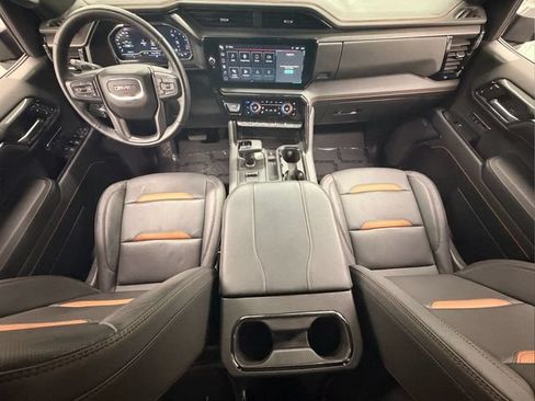 Used 2024 GMC Sierra 1500 AT4 w/ Technology Package AWD/4WD image 14