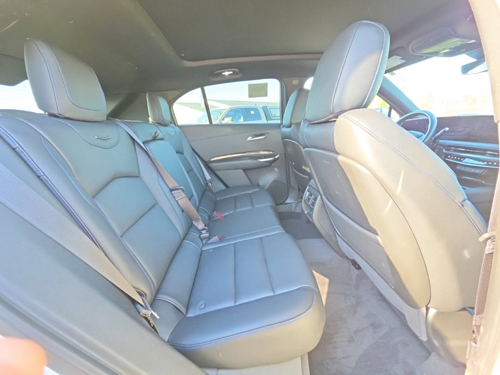 Used 2024 Cadillac XT4 Sport w/ Active Safety Package AWD/4WD image 5