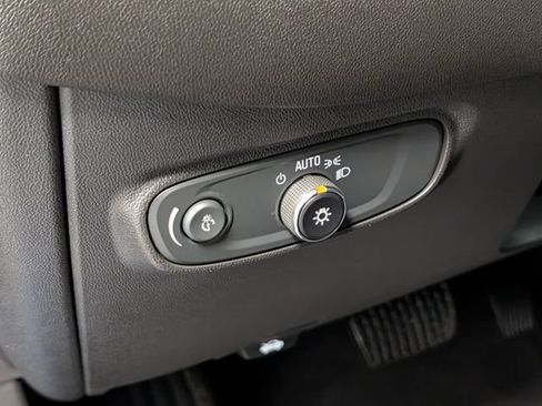 Certified 2024 Chevrolet Equinox LT AWD/4WD image 16