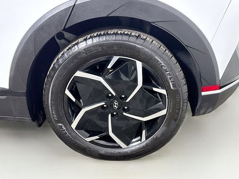 Used 2024 Hyundai Ioniq 5 SEL image 29