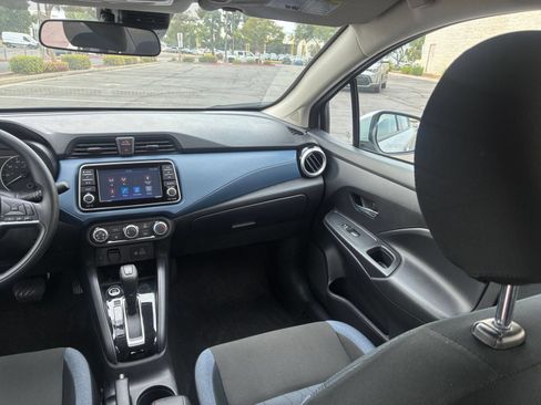 Used 2025 Nissan Versa SV FWD image 28