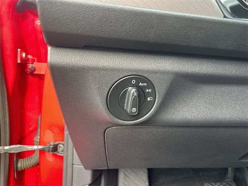 Used 2019 Volkswagen Jetta S w/ Driver Assistance Package image 17