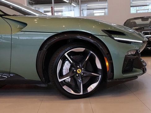 Certified 2024 Ferrari Purosangue AWD/4WD image 15