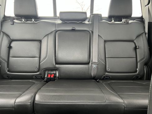 Used 2021 Chevrolet Silverado 1500 LT Trail Boss w/ Convenience Package II image 13