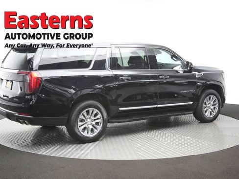 Used 2025 GMC Yukon XL Denali AWD/4WD image 45