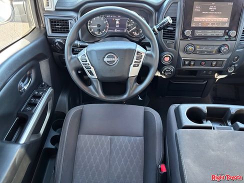 Used 2023 Nissan Titan SV AWD/4WD image 16