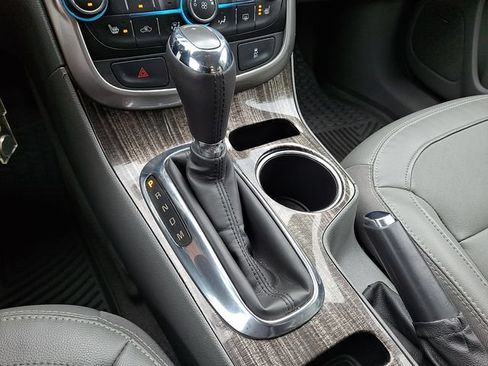 Used 2014 Chevrolet Malibu LT FWD image 14