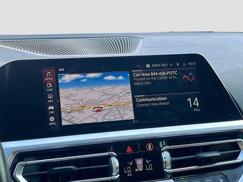 Used 2019 BMW 330i Sedan w/ M Sport Package RWD image 15