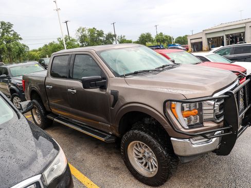 Used 2022 Ford F150 XLT w/ Equipment Group 302A High AWD/4WD image 7