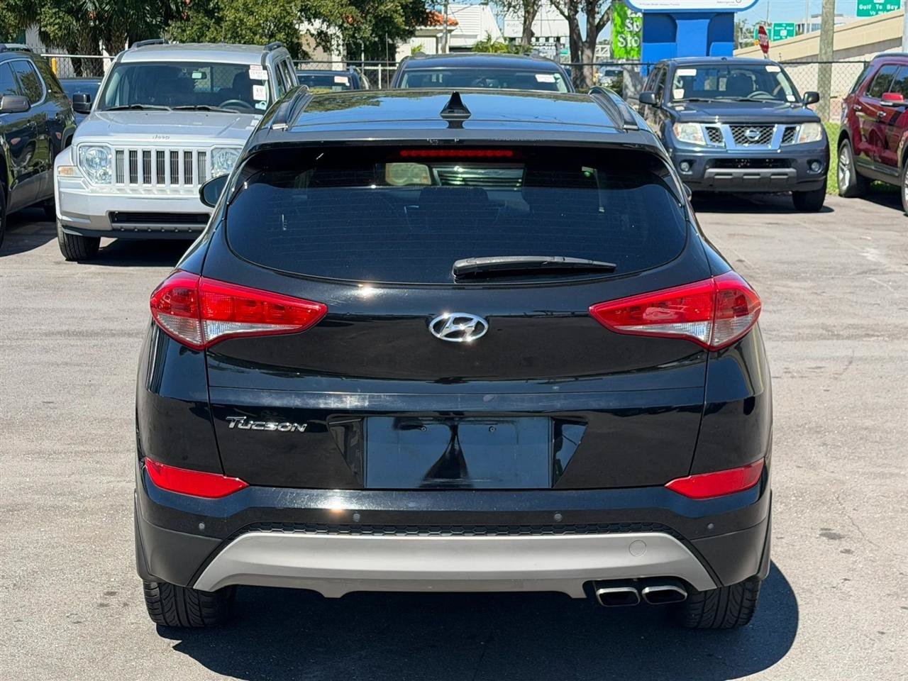 Used 2018 Hyundai Tucson Value FWD image 12