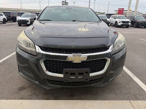 Used 2015 Chevrolet Malibu LT w/ Power Convenience Package FWD image 2