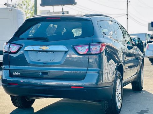 Used 2014 Chevrolet Traverse LT image 7