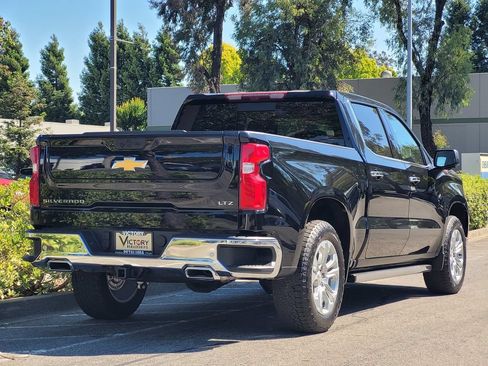Used 2025 Chevrolet Silverado 1500 LTZ w/ LTZ Premium Package AWD/4WD image 4