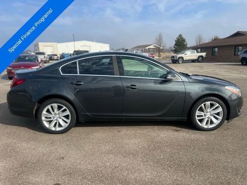 Used 2016 Buick Regal AWD image 7