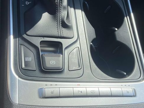 New 2025 Kia Carnival FWD image 20