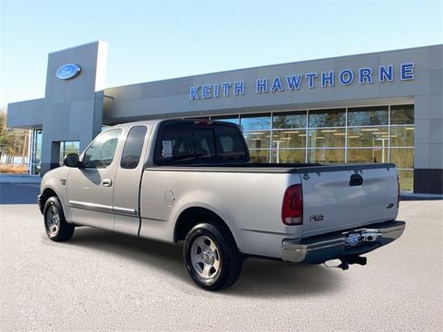 Used 2002 Ford F150 XLT image 4