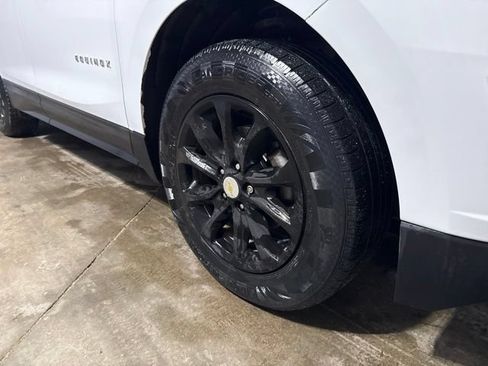 Used 2019 Chevrolet Equinox LT AWD/4WD image 13