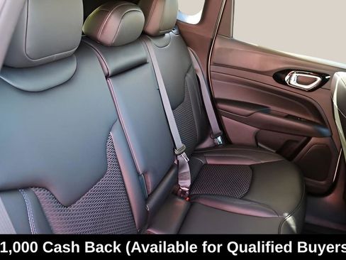 New 2026 Jeep Compass Latitude AWD/4WD image 17