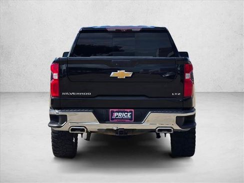 Used 2021 Chevrolet Silverado 1500 LTZ w/ LTZ Premium Package AWD/4WD image 5