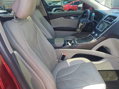 Used 2016 Lincoln MKX Reserve w/ Technology Package image 9