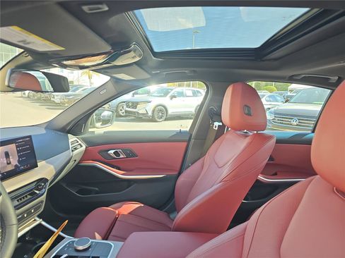 Used 2025 BMW 330i Sedan image 26