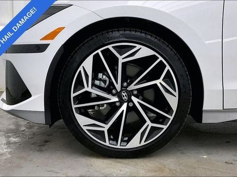 Used 2025 Hyundai Ioniq 6 Limited AWD/4WD image 10