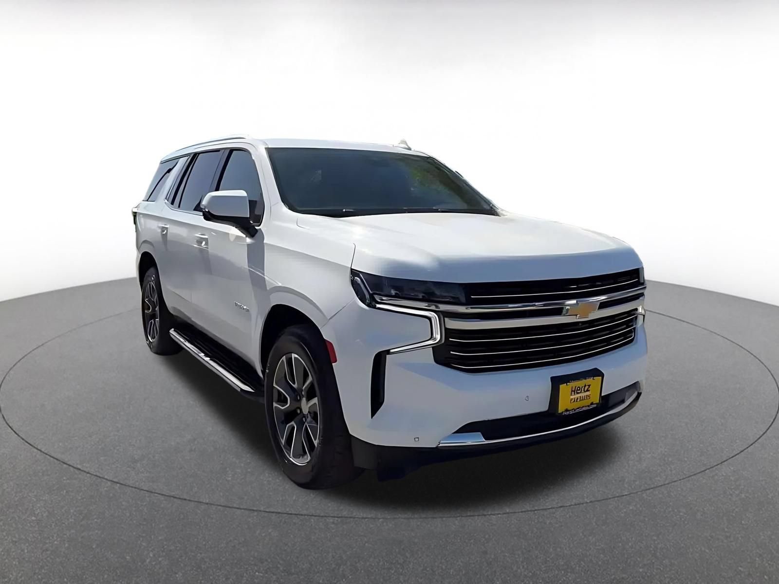 Used 2023 Chevrolet Tahoe LT w/ Luxury Package AWD/4WD image 3