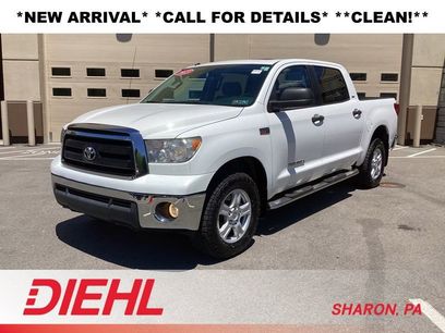 Used 2013 Toyota Tundra 4x4 CrewMax w/ SR5 Pkg