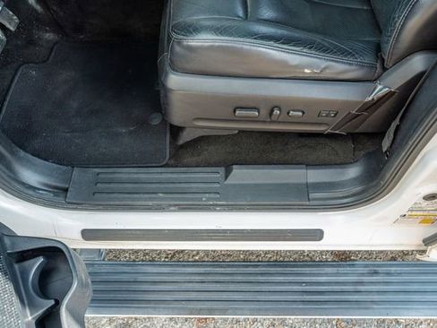 Used 2017 Ford Expedition Limited w/ Equipment Group 301A image 18