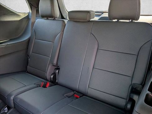 New 2026 Chevrolet Traverse LT FWD image 17