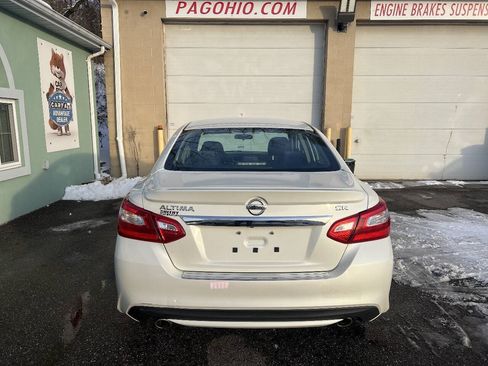 Used 2016 Nissan Altima 2.5 SR FWD image 5