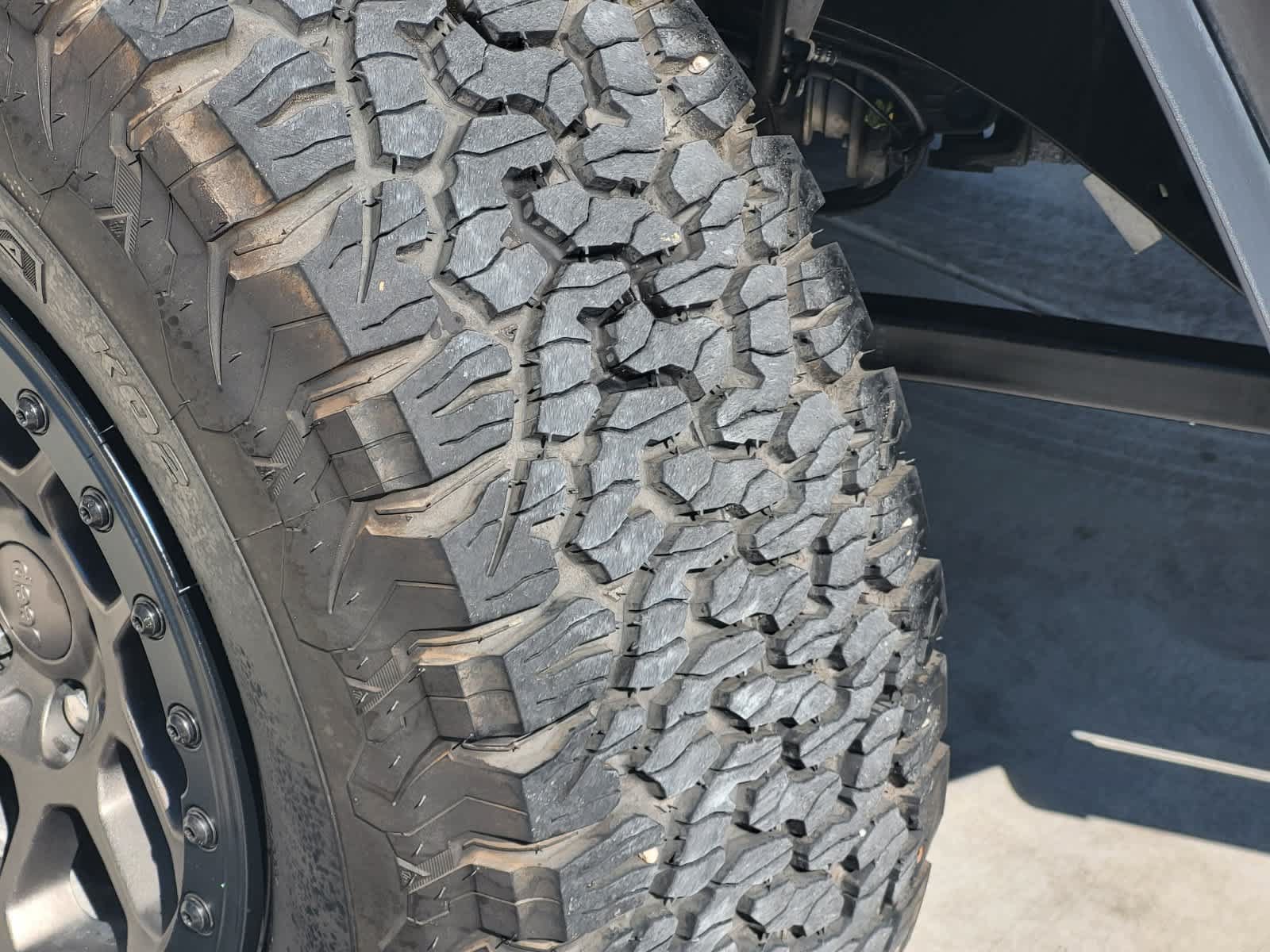 Used 2022 Jeep Wrangler Unlimited Rubicon w/ Xtreme Recon 35" Tire Package AWD/4WD image 10