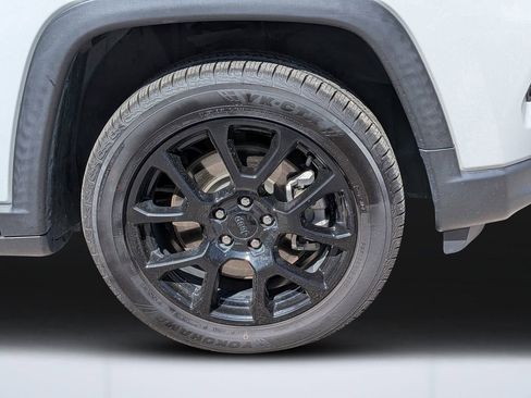 Used 2023 Jeep Compass Altitude image 10