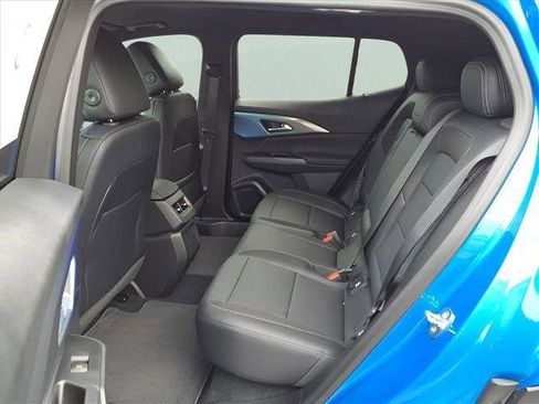 New 2026 Chevrolet Equinox EV LT image 8