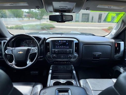 Used 2017 Chevrolet Silverado 1500 LTZ Z71 w/ LTZ Plus Package AWD/4WD image 9