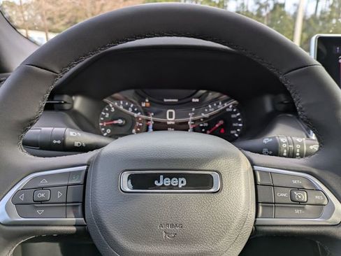 New 2026 Jeep Compass Latitude image 27