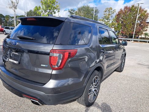 Used 2016 Ford Explorer Sport image 6