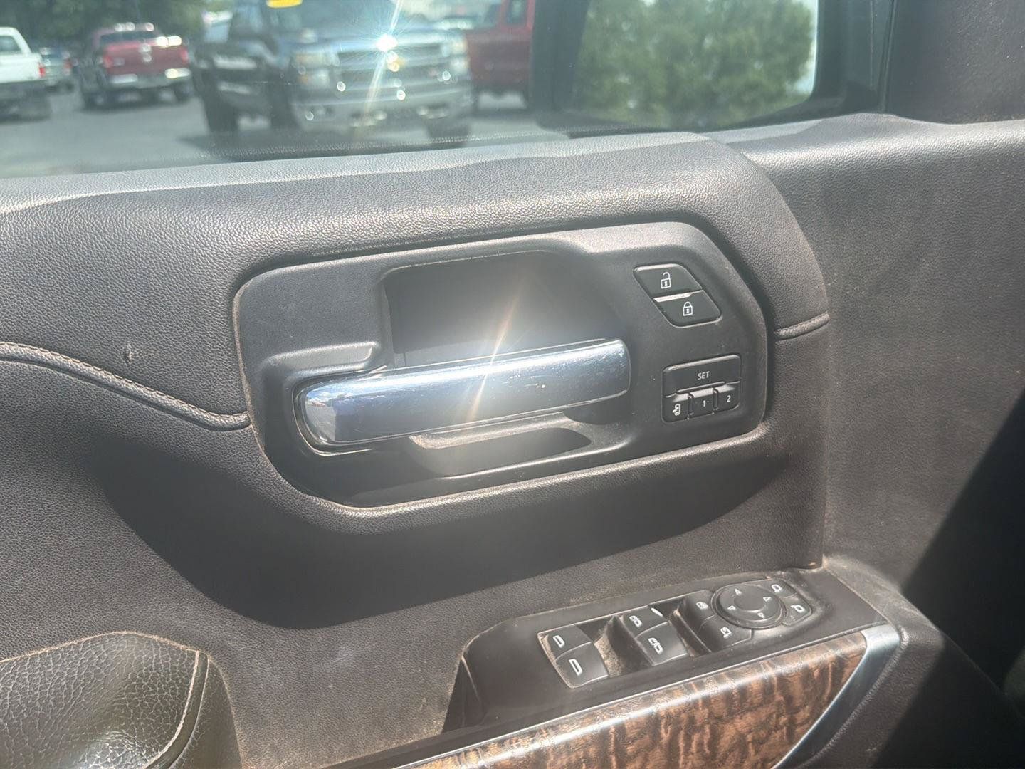 Used 2019 GMC Sierra 1500 Denali w/ Denali Ultimate Package AWD/4WD image 20