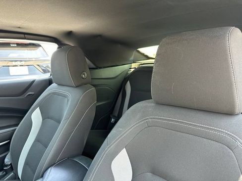 Used 2018 Chevrolet Camaro LT RWD image 6